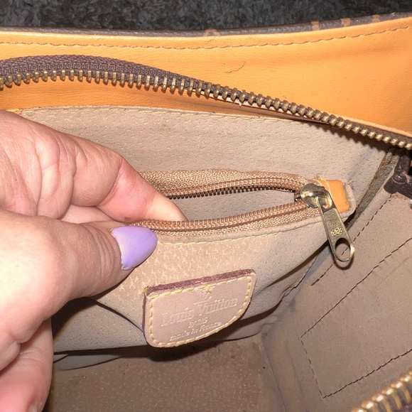 Vintage Louis Vuitton 60’s model - Picture 3 of 5